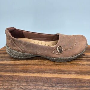 Clarks Shoes Womens 7 M Brown Leather Roseville Sky Comfort Slip On Loafer Flats